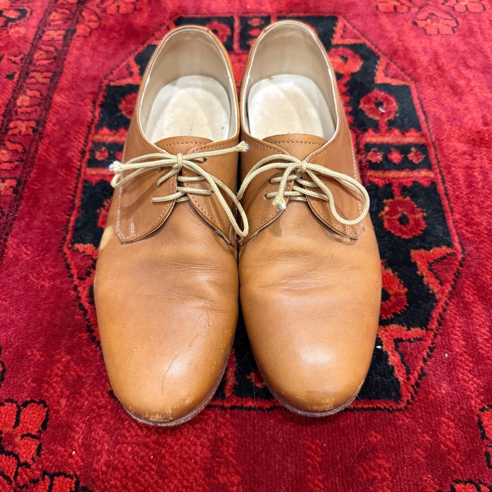 Dieppa Restrepo oxfords.